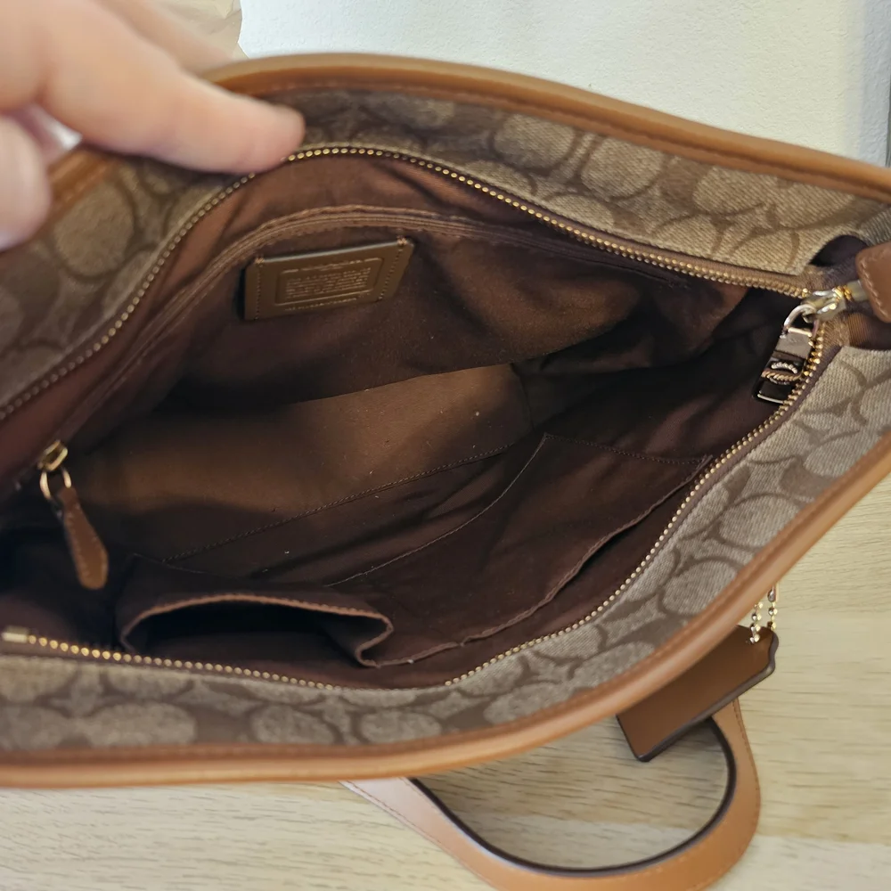 COACH Classic Brown Signature Tote Bag (Medium) - Picture 11 of 15